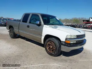 2001 Chevrolet Silverado 1500 LS with VIN 2GCEC19T311291874, listed as a IAAI auction lot 41779794 with 444,086 mi miles. Bid and sale history available at carsss.com. Image 1.