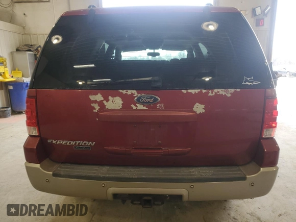 2005 Ford Expedition Eddie Bauer z VIN 1FMFU18535LA64541, wystawiony jako Copart lot #50811075 z przebiegiem 216 979 mil mil oraz Szkoda całkowita • Salvage title. Historia ofert i sprzedaży dostępna na DreamBid. Obrazek 6.