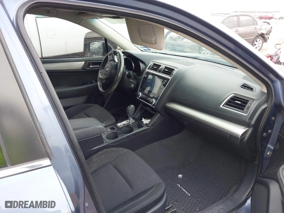2018 Subaru Outback Premium with VIN 4S4BSACC2J3368285, listed as a IAAI auction lot 41499482 with 140,853 mi miles. Bid and sale history available at carsss.com. Image 5.