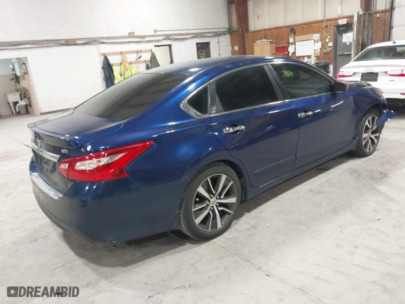 2016 Nissan Altima 2.5 SL with VIN 1N4AL3AP1GC269762, listed as a IAAI auction lot 41747676 with 79,792 mi miles. Bid and sale history available at carsss.com. Image 4.