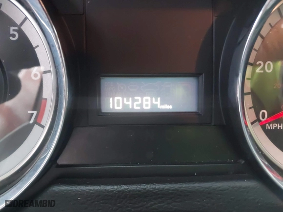 2019 Dodge Grand Caravan SE with VIN 2C4RDGBG1KR521851, listed as a IAAI auction lot 41572267 with 104,484 mi miles. Bid and sale history available at carsss.com. Image 15.