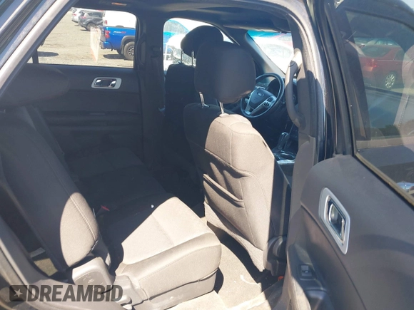 2013 Ford Explorer XLT with VIN 1FM5K7D83DGA52899, listed as a IAAI auction lot 42130601 with 177,551 mi miles. Bid and sale history available at carsss.com. Image 8.