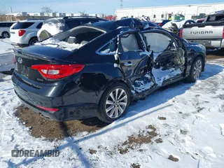 2017 Hyundai Sonata Sport with VIN 5NPE34AF8HH583245, listed as a IAAI auction lot 41841335 with 90,153 mi miles. Bid and sale history available at carsss.com. Image 4.