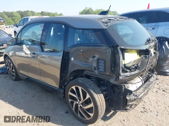 2017 BMW i3 z VIN WBY1Z8C37HV895319, wystawiony jako IAAI lot #42005859 z przebiegiem 84 271 mil mil oraz . Historia ofert i sprzedaży dostępna na DreamBid. Obrazek 3.