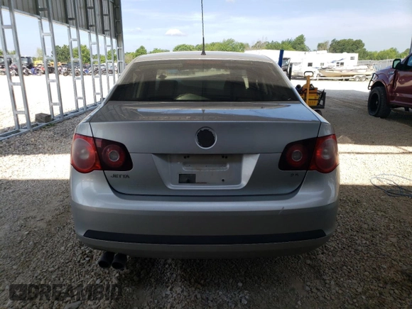 2007 Volkswagen Jetta 2.5 with VIN 3VWPF71K27M076135, listed as a Copart auction lot 61903465 with 248,202 mi miles and Salvage title. Bid and sale history available at DreamBid. Image 6.