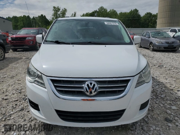 2014 Volkswagen Routan SE z VIN 2C4RVABG0ER134352, wystawiony jako Copart lot #58467235 z przebiegiem 161 822 mil mil oraz Czysty tytuł • Clean title. Historia ofert i sprzedaży dostępna na DreamBid. Obrazek 5.