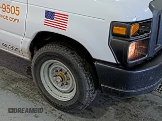 2014 Ford Econoline Cargo Commercial z VIN 1FTNE1EW7EDA44488, wystawiony jako IAAI lot #42556185 z przebiegiem 253 951 mil mil oraz . Historia ofert i sprzedaży dostępna na DreamBid. Obrazek 10.
