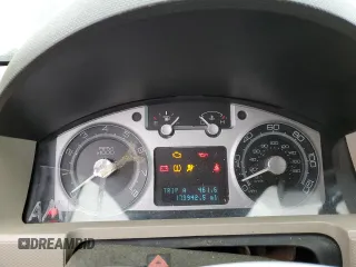 2008 Mercury Mariner с VIN 4M2CU91148KJ05986, выставлен на аукционе Copart как лот 51279715 с пробегом 173 942 миль миль и Списание • Salvage title. История ставок и продаж доступна на DreamBid. Изображение 9.