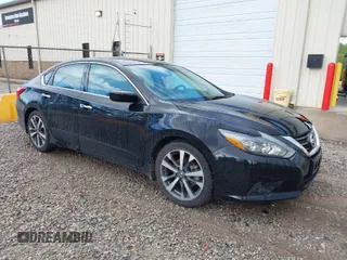 2016 Nissan Altima 2.5 S with VIN 1N4AL3AP4GC122304, listed as a IAAI auction lot 42033250 with 95,964 mi miles. Bid and sale history available at carsss.com. Image 1.