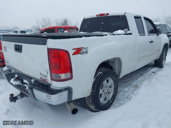 2011 GMC Sierra 1500 SLE with VIN 1GTR2VE33BZ443629, listed as a IAAI auction lot 41616892 with 1 mi miles. Bid and sale history available at carsss.com. Image 4.