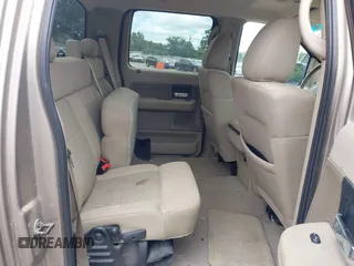 2006 Ford F-150 XLT z VIN 1FTPW12V26KD41974, wystawiony jako IAAI lot #42447667 z przebiegiem 153 884 mil mil oraz . Historia ofert i sprzedaży dostępna na DreamBid. Obrazek 8.