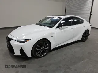 2021 Lexus IS 350 F Sport z VIN JTHGZ1E23M5019248, wystawiony jako Copart lot #52849825 z przebiegiem 129 880 mil mil oraz Czysty tytuł • Clean title. Historia ofert i sprzedaży dostępna na DreamBid. Obrazek 1.