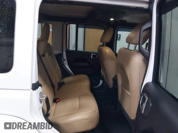 2018 Jeep Wrangler Unlimited Sahara z VIN 1C4HJXEG3JW117990, wystawiony jako IAAI lot #42290861 z przebiegiem 86 907 mil mil oraz . Historia ofert i sprzedaży dostępna na DreamBid. Obrazek 8.