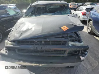 2003 Chevrolet Suburban LT with VIN 3GNEC16Z83G112366, listed as a Copart auction lot 76051074 with 0 mi miles and Salvage Title. Bid and sale history available at carsss.com. Image 5.