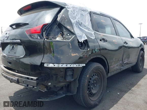 2017 Nissan Rogue SV z VIN KNMAT2MT5HP526512, wystawiony jako IAAI lot #42349293 z przebiegiem 93 620 mil mil oraz . Historia ofert i sprzedaży dostępna na DreamBid. Obrazek 4.