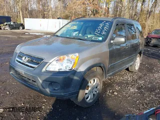 2005 Honda CR-V EX with VIN SHSRD78895U328047, listed as a IAAI auction lot 41493071 with 234,589 mi miles. Bid and sale history available at carsss.com. Image 2.