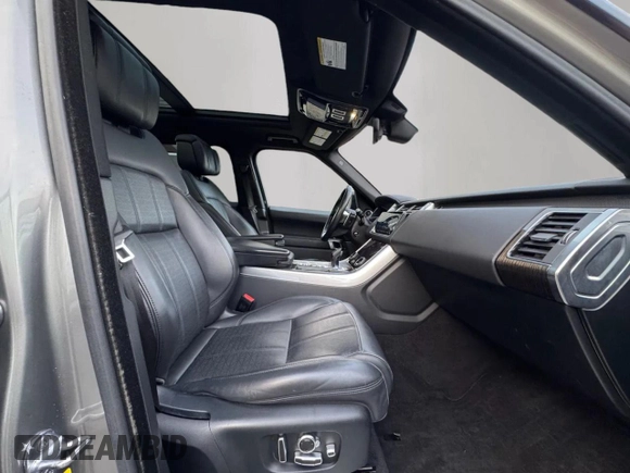2018 Land Rover Range Rover Sport HSE Dynamic with VIN SALWV2SV1JA401013, listed as a Copart auction lot 49543845 with 121,427 mi miles and Clean Title. Bid and sale history available at carsss.com. Image 5.