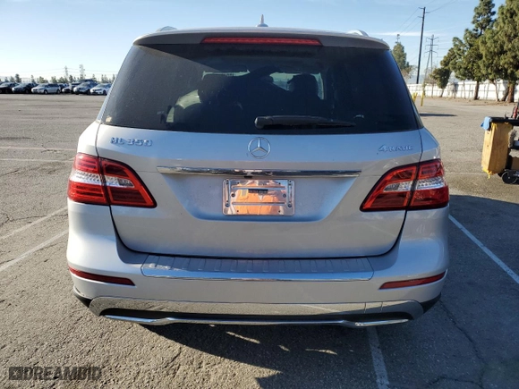 2013 Mercedes-Benz M-Class ML 350 with VIN 4JGDA5HB9DA201392, listed as a Copart auction lot 50495825 with 92,769 mi miles and Salvage Title. Bid and sale history available at carsss.com. Image 6.