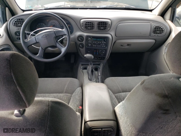 2002 Chevrolet TrailBlazer LTZ with VIN 1GNDT13S722174156, listed as a Copart auction lot 85509304 with NaN miles and Salvage Title. Bid and sale history available at carsss.com. Image 8.