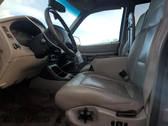 1999 Ford Explorer XL with VIN 1FMDU32E7XUC25465, listed as a Copart auction lot 83651354 with 93,850 mi miles and Clean title. Bid and sale history available at DreamBid. Image 7.