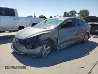 2013 Hyundai Elantra Limited z VIN 5NPDH4AE6DH388873, wystawiony jako Copart lot #55887375 z przebiegiem 121 262 mil mil oraz Szkoda całkowita • Salvage title. Historia ofert i sprzedaży dostępna na DreamBid. Obrazek 1.