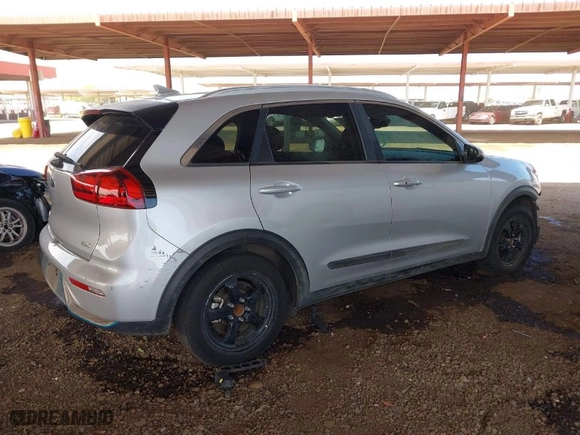 2019 Kia Niro Plug-In Hybrid LX with VIN KNDCM3LD1K5232291, listed as a IAAI auction lot 41906561 with 87,290 mi miles. Bid and sale history available at carsss.com. Image 4.