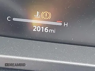 2025 Toyota Crown XLE z VIN JTDACAAJ1S3007128, wystawiony jako IAAI lot #42217220 z przebiegiem 2016 mil mil oraz . Historia ofert i sprzedaży dostępna na DreamBid. Obrazek 15.