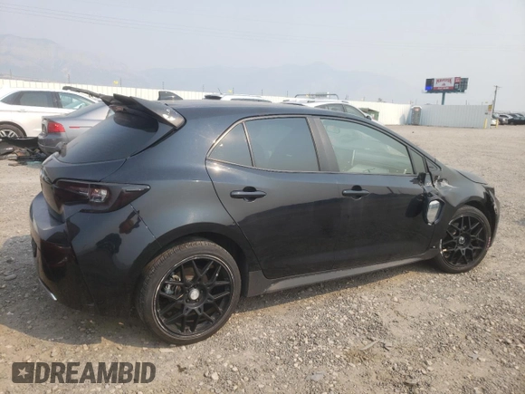 2019 Toyota Corolla Hatchback SE with VIN JTNK4RBE5K3063487, listed as a Copart auction lot 69667404 with 92,050 mi miles and Salvage Title. Bid and sale history available at carsss.com. Image 3.