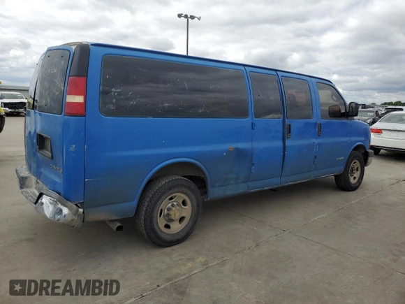 2005 Chevrolet Express Passenger with VIN 1GAHG39U351118043, listed as a Copart auction lot 70053224 with 264,381 mi miles and Clean title. Bid and sale history available at DreamBid. Image 3.