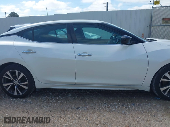 2016 Nissan Maxima SV z VIN 1N4AA6AP5GC406841, wystawiony jako IAAI lot #41829964 z przebiegiem 149 297 mil mil oraz . Historia ofert i sprzedaży dostępna na DreamBid. Obrazek 13.