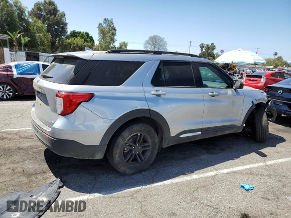 2020 Ford Explorer XLT z VIN 1FMSK8DH4LGB31585, wystawiony jako Copart lot #56982185 z przebiegiem 36 117 mil mil oraz Szkoda całkowita • Salvage title. Historia ofert i sprzedaży dostępna na DreamBid. Obrazek 3.