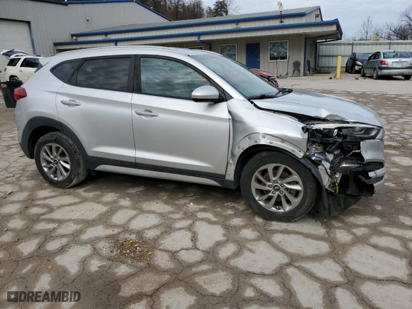 2018 Hyundai Tucson SEL with VIN KM8J3CA42JU721568, listed as a Copart auction lot 43438935 with 106,581 mi miles and Salvage Title. Bid and sale history available at carsss.com. Image 4.