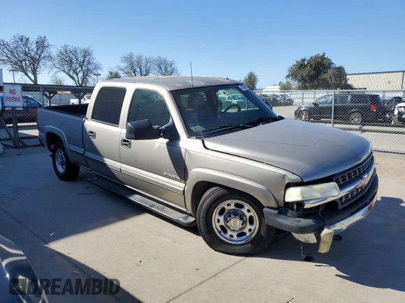 2002 Chevrolet Silverado 1500HD LS z VIN 1GCGC13U42F140126, wystawiony jako Copart lot #47089605 z przebiegiem 110 372 mil mil oraz Szkoda całkowita • Salvage title. Historia ofert i sprzedaży dostępna na DreamBid. Obrazek 4.