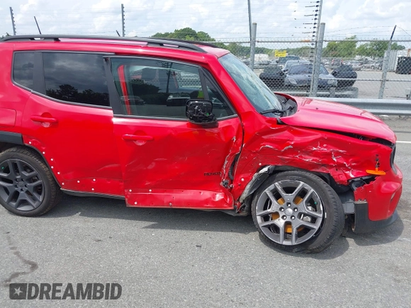 2022 Jeep Renegade Latitude with VIN ZACNJDB16NPN82636, listed as a IAAI auction lot 42501579 with 62,382 mi miles and . Bid and sale history available at DreamBid. Image 6.