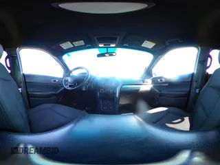 2016 Ford Police Interceptor Utility z VIN 1FM5K8AR3GGB43369, wystawiony jako IAAI lot #42209250 z przebiegiem 118 090 mil mil oraz . Historia ofert i sprzedaży dostępna na DreamBid. Obrazek 18.
