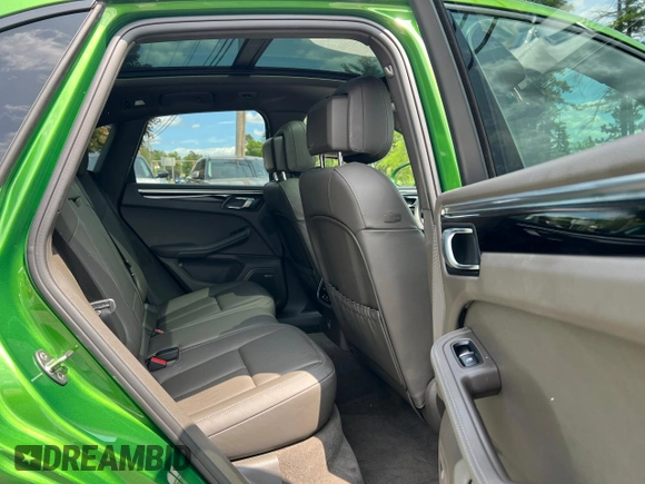 2019 Porsche Macan with VIN WP1AA2A59KLB09077, listed as a Copart auction lot 59614375 with 76,786 mi miles and Clean title. Bid and sale history available at DreamBid. Image 6.