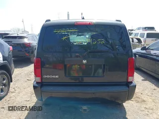 2009 Dodge Nitro SE z VIN 1D8GT28K69W505396, wystawiony jako IAAI lot #42104252 z przebiegiem 144 026 mil mil oraz . Historia ofert i sprzedaży dostępna na DreamBid. Obrazek 16.