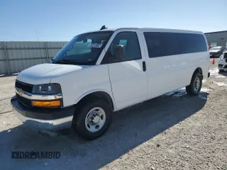 2020 Chevrolet Express Passenger LT z VIN 1GAZGPFG0L1151203, wystawiony jako Copart lot #83489314 z przebiegiem 82 006 mil mil oraz Tytuł czysty. Historia ofert i sprzedaży dostępna na DreamBid. Obrazek 1.