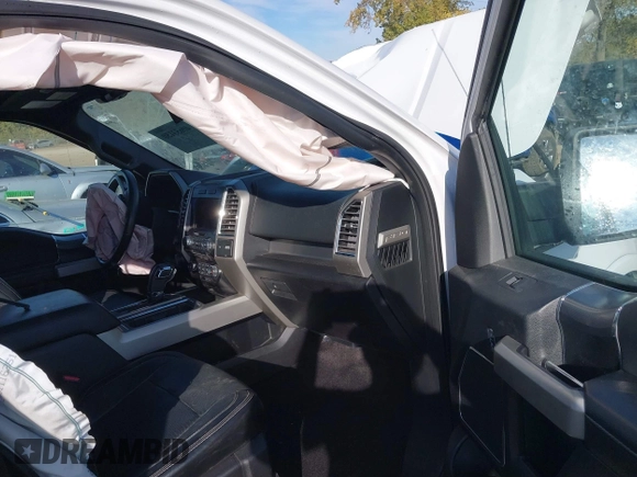 2016 Ford F-150 XLT with VIN 1FTEW1EP7GFB82528, listed as a IAAI auction lot 40653150 with 34,517 mi miles. Bid and sale history available at carsss.com. Image 5.