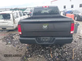 2022 Ram 1500 Tradesman z VIN 1C6RR6FG9NS222835, wystawiony jako IAAI lot #42156693 z przebiegiem 71 564 mil mil oraz . Historia ofert i sprzedaży dostępna na DreamBid. Obrazek 16.