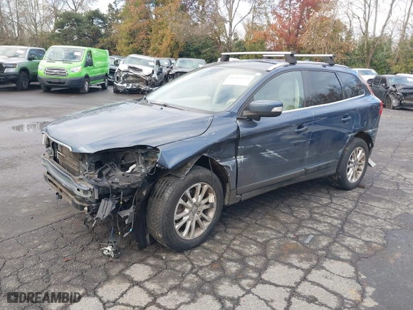 2010 Volvo XC60 3.0T with VIN YV4992DZ2A2119737, listed as a IAAI auction lot 41313329 with 101,112 mi miles. Bid and sale history available at carsss.com. Image 18.