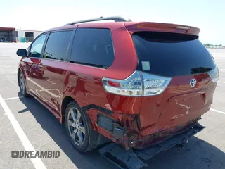 2017 Toyota Sienna SE with VIN 5TDXZ3DC6HS808999, listed as a IAAI auction lot 42111614 with 107,781 mi miles and . Bid and sale history available at DreamBid. Image 3.