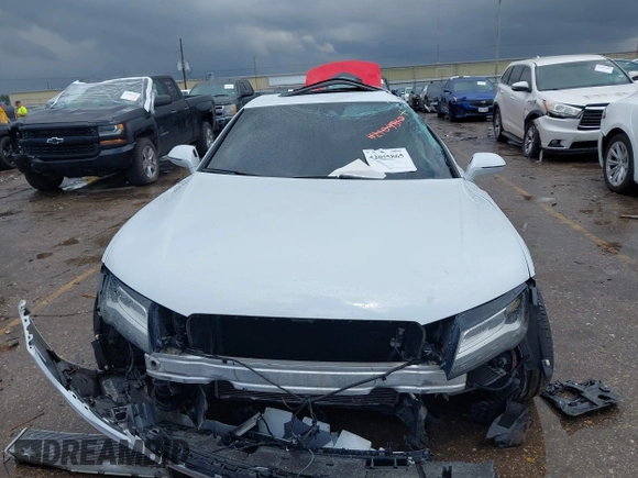 2014 Audi A7 Prestige z VIN WAU2GAFC7EN126780, wystawiony jako IAAI lot #42095865 z przebiegiem Nie podano mil oraz . Historia ofert i sprzedaży dostępna na DreamBid. Obrazek 12.