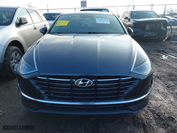 2020 Hyundai Sonata SE with VIN 5NPEG4JA8LH016082, listed as a IAAI auction lot 41684619 with 65,107 mi miles. Bid and sale history available at carsss.com. Image 13.