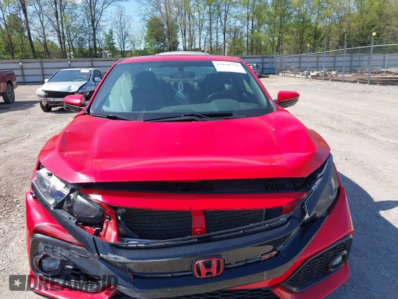 2018 Honda Civic Si Coupe with VIN 2HGFC3A59JH752808, listed as a IAAI auction lot 42018770 with 83,451 mi miles. Bid and sale history available at carsss.com. Image 6.