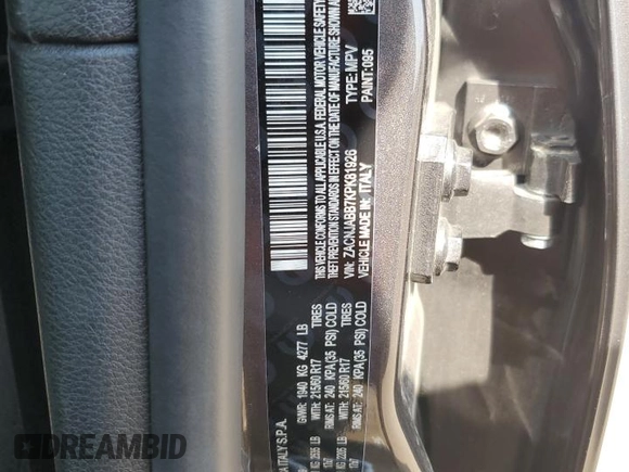 2019 Jeep Renegade Latitude with VIN ZACNJABB7KPK81926, listed as a Copart auction lot 60256765 with 41,904 mi miles and Salvage title. Bid and sale history available at DreamBid. Image 13.
