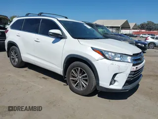 2017 Toyota Highlander XLE with VIN 5TDJZRFH8HS379477, listed as a IAAI auction lot 42847512 with 127,077 mi miles and . Bid and sale history available at DreamBid. Image 1.