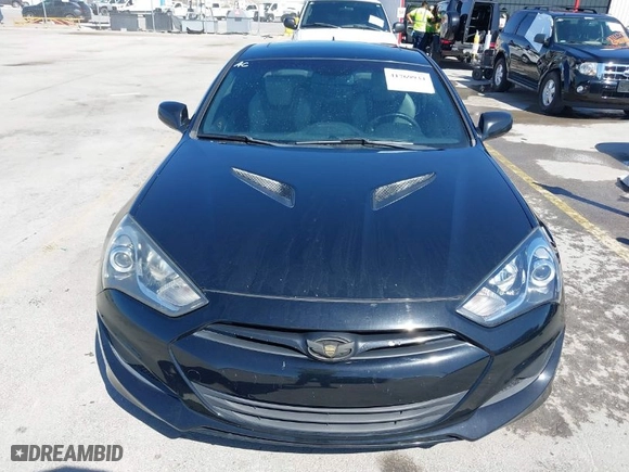 2013 Hyundai Genesis Coupe 2.0T R-Spec with VIN KMHHT6KD1DU096714, listed as a IAAI auction lot 41769934 with 96,532 mi miles. Bid and sale history available at carsss.com. Image 6.