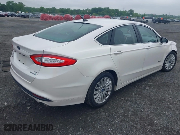 2014 Ford Fusion SE Hybrid с VIN 3FA6P0LUXER125766, выставлен на аукционе IAAI как лот 42178177 с пробегом 284 385 миль миль и . История ставок и продаж доступна на DreamBid. Изображение 4.