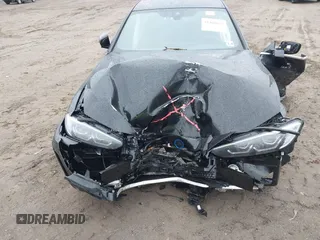 2023 BMW i4 eDrive35 z VIN WBY43AW03PFP82824, wystawiony jako IAAI lot #41468805 z przebiegiem 9 mil mil oraz . Historia ofert i sprzedaży dostępna na DreamBid. Obrazek 6.